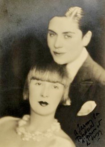 Suzy Solidor and Solidor’s partner Yvonne de Bremond d'Ars in Paris in approx. 1920.